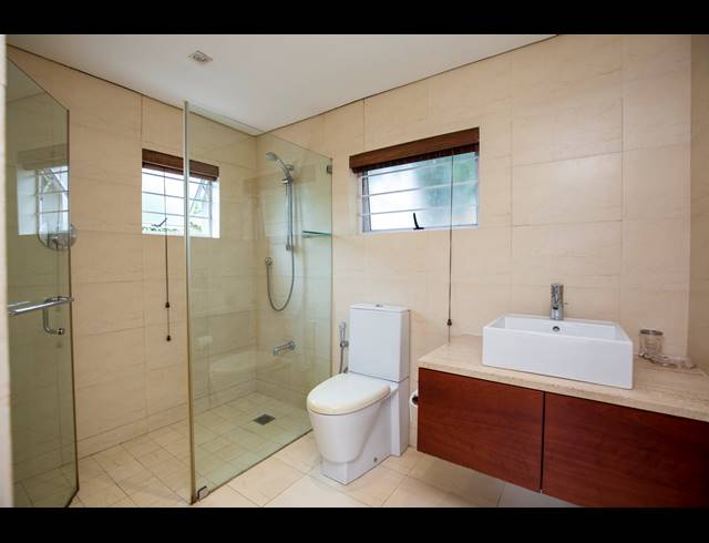 3 BEDROOM HOUSE FOR SALE IN OVERPORT